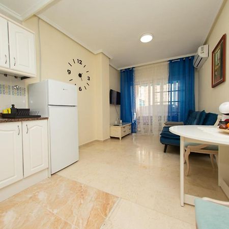 Студия На Белоснежном Пляже Los Locos Torrevieja Bagian luar foto