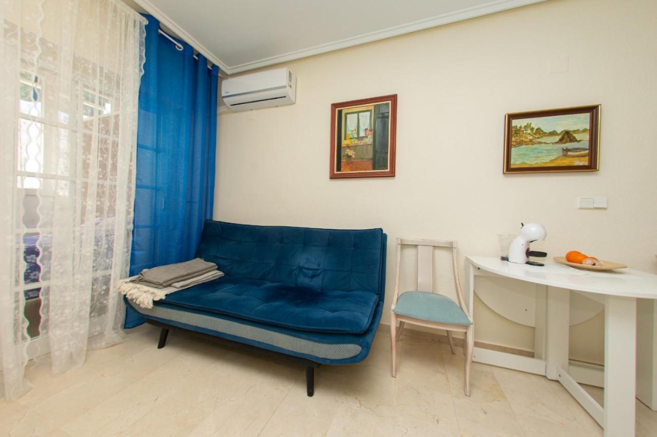 Студия На Белоснежном Пляже Los Locos Torrevieja Bagian luar foto