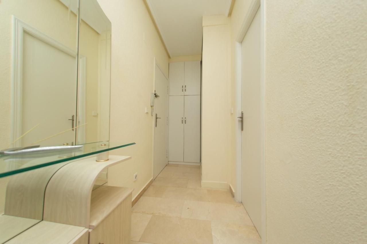 Студия На Белоснежном Пляже Los Locos Torrevieja Bagian luar foto