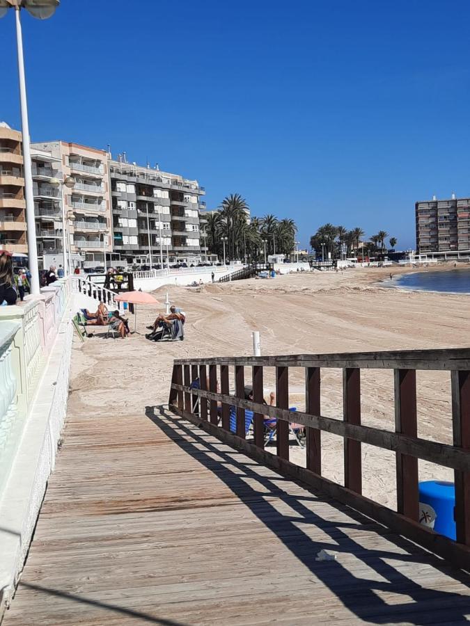 Студия На Белоснежном Пляже Los Locos Torrevieja Bagian luar foto