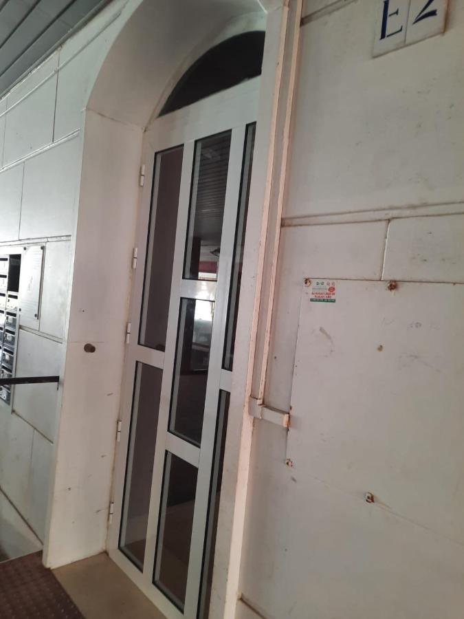 Студия На Белоснежном Пляже Los Locos Torrevieja Bagian luar foto